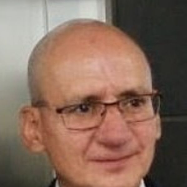 Dr. Fernando García Córdoba